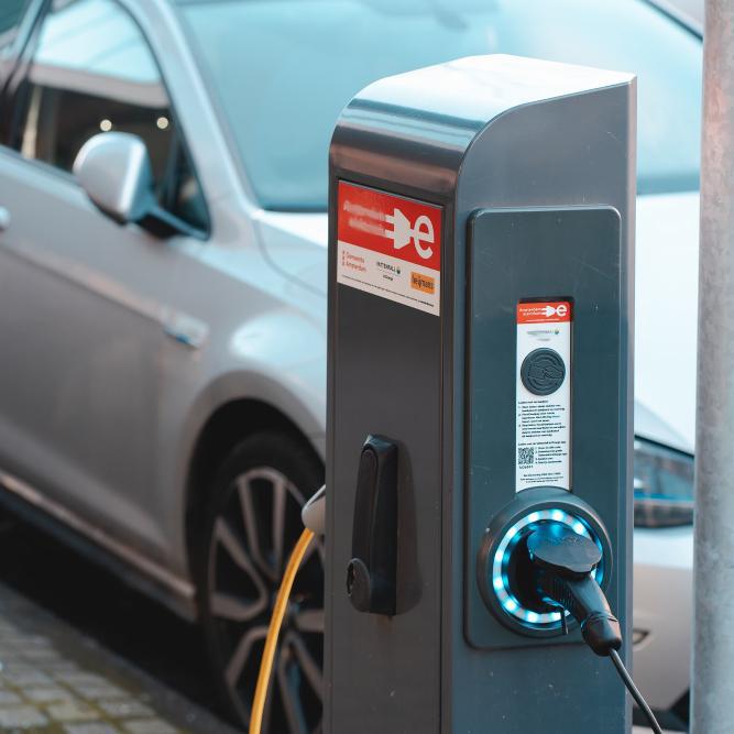 Electric Vehicle Basics: Types of Chargers