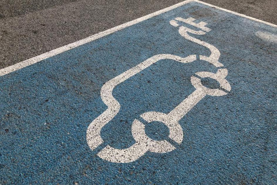 Top Tips for Optimising Battery Life On Your EV