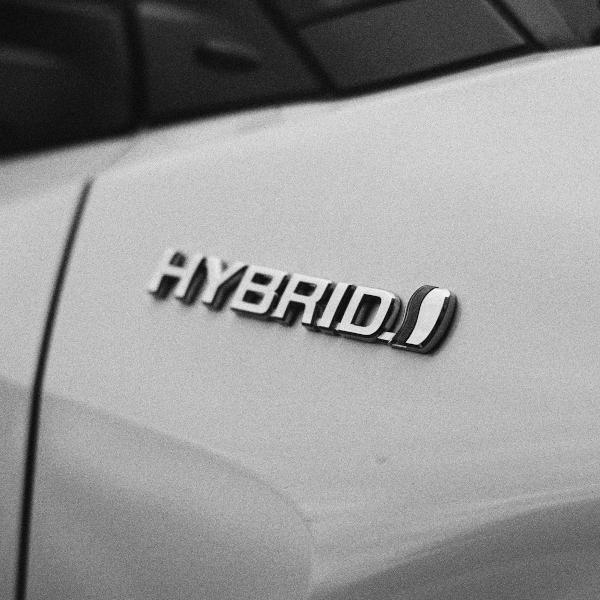 Hybrid and Electric Car Servicing: What You Need To Know