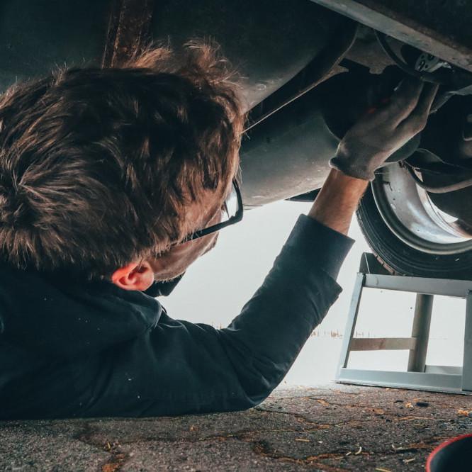 Mobile Mechanics vs Garages