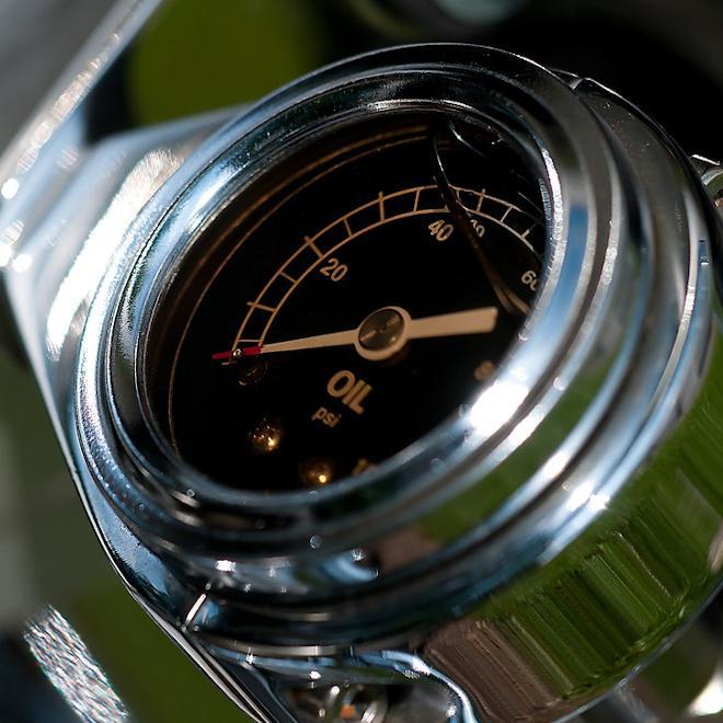 Engine Warning Lights Explained – Oil Pressure Warning