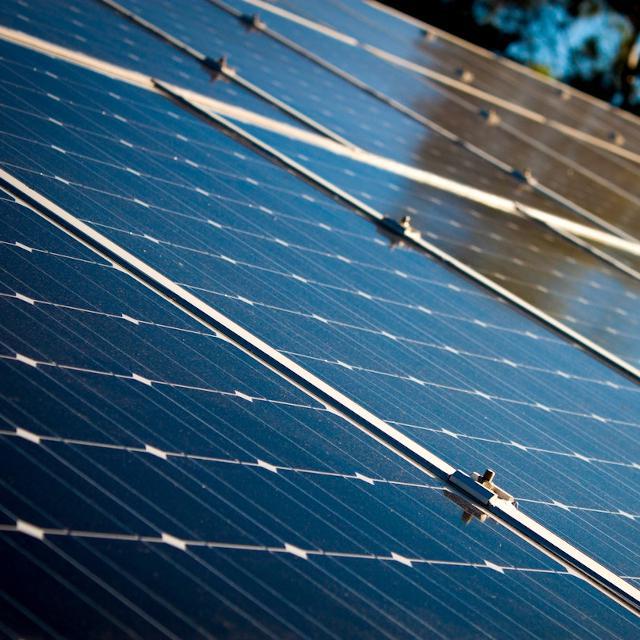 How Silicon Solar Panels Work